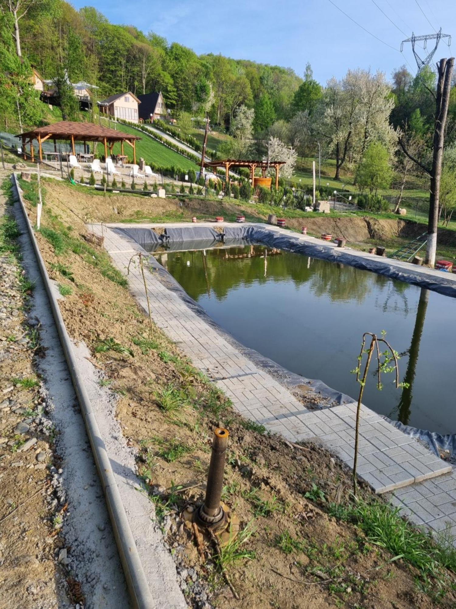 La Maria Si Ioana Lägenhet Curtea de Argeş Exteriör bild